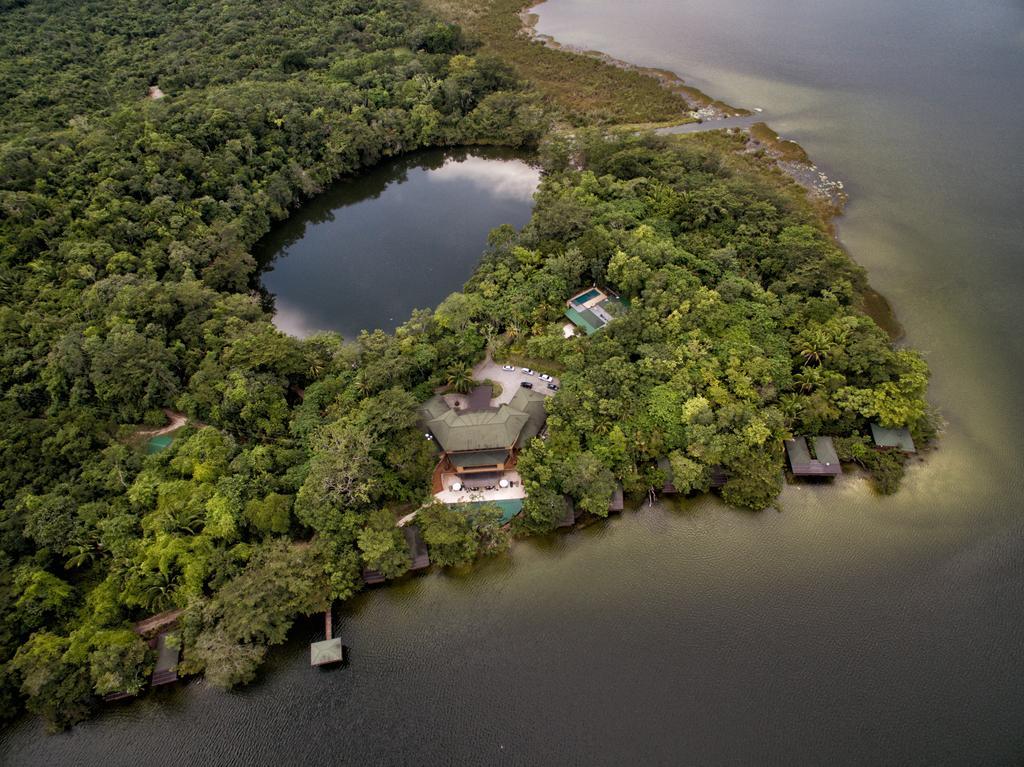 Las Lagunas Boutique Hotel Flores Buitenkant foto